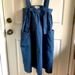 Funky pocket skirt with suspenders